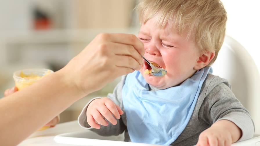 Baby Gagging being fussy eater refusing food due to baby teething